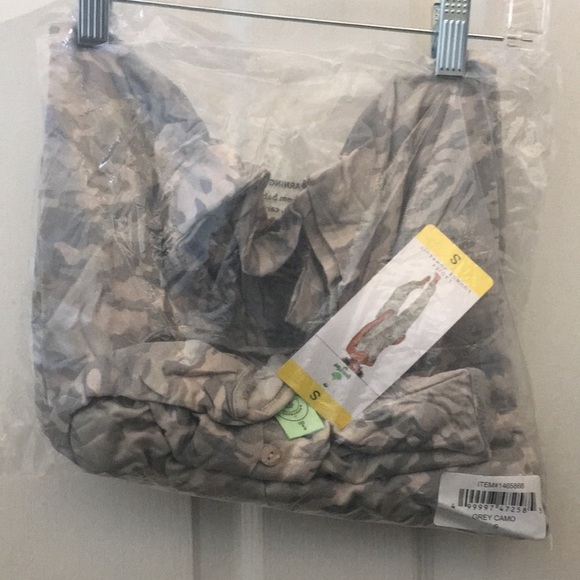 LADIES’ NWT honeydew Grey Camo Lounge Jumpsuit (S) - Picture 2 of 16